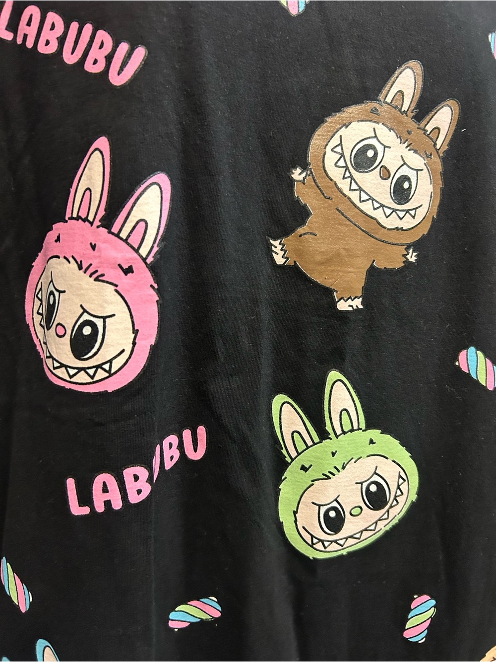 Brand new with tags Black LABUBU Graphic Tee with Colorful Character Print L - Picture 5 of 13